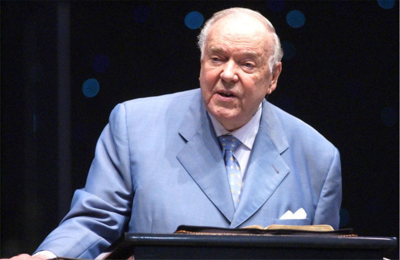 Paula White-Cain & Donald Trump: Errado Evangelio de la Prosperidad 8 Kenneth Hagin