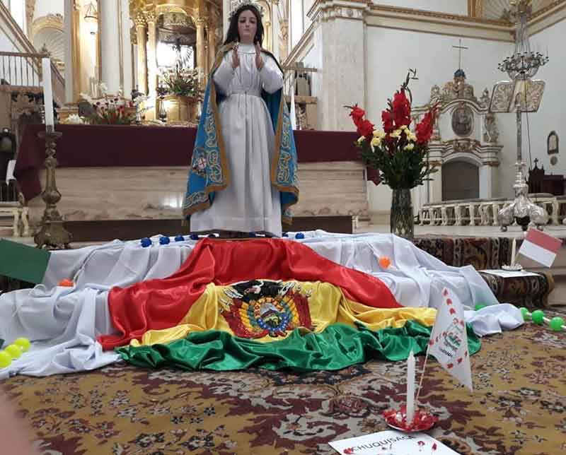 Rezo a la Virgen contra Evo Morales.
