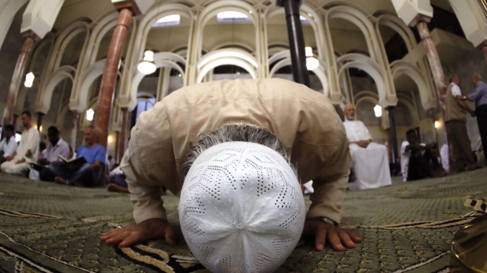 Oración en la mezquita